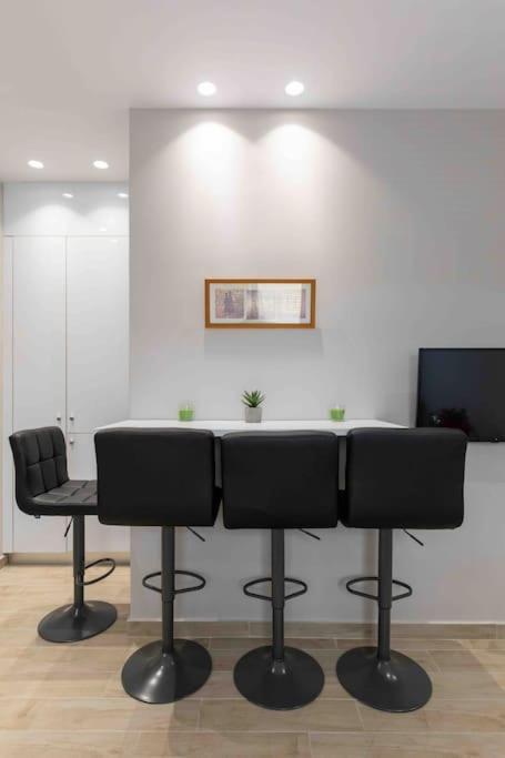 Luxury Cozy Appartment In The City Center Родос Экстерьер фото